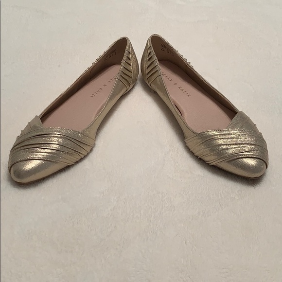 Kelly & Katie gold shimmery flats - Picture 3 of 4